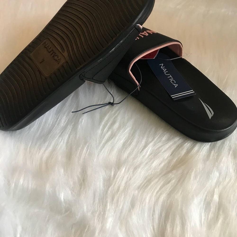 Nautica Women Slides - Picture 2 of 3